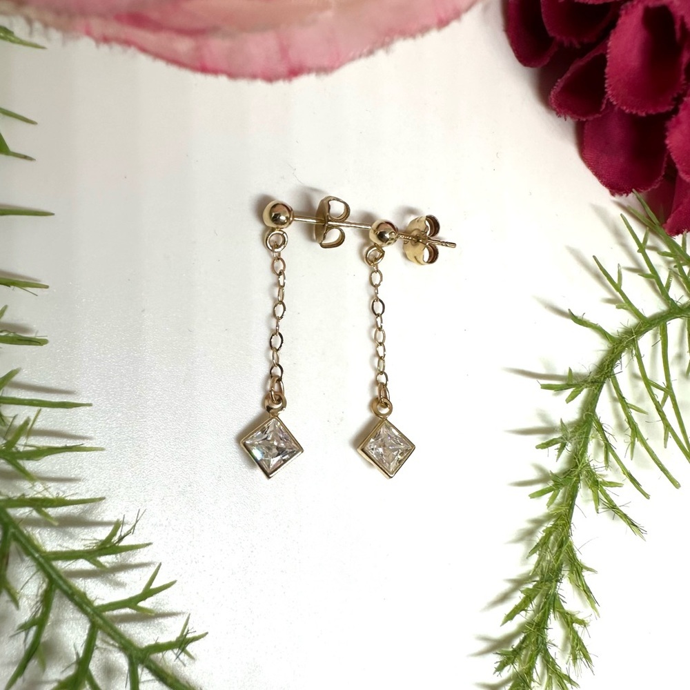 14K Gold ⚜️ Dainty Chain Dangling Cubic Zirconia Drop Earrings - Picture 2 of 12
